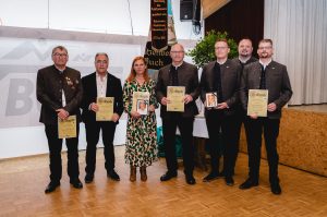 901 - SVBuch-Ehrenmitglieder-009